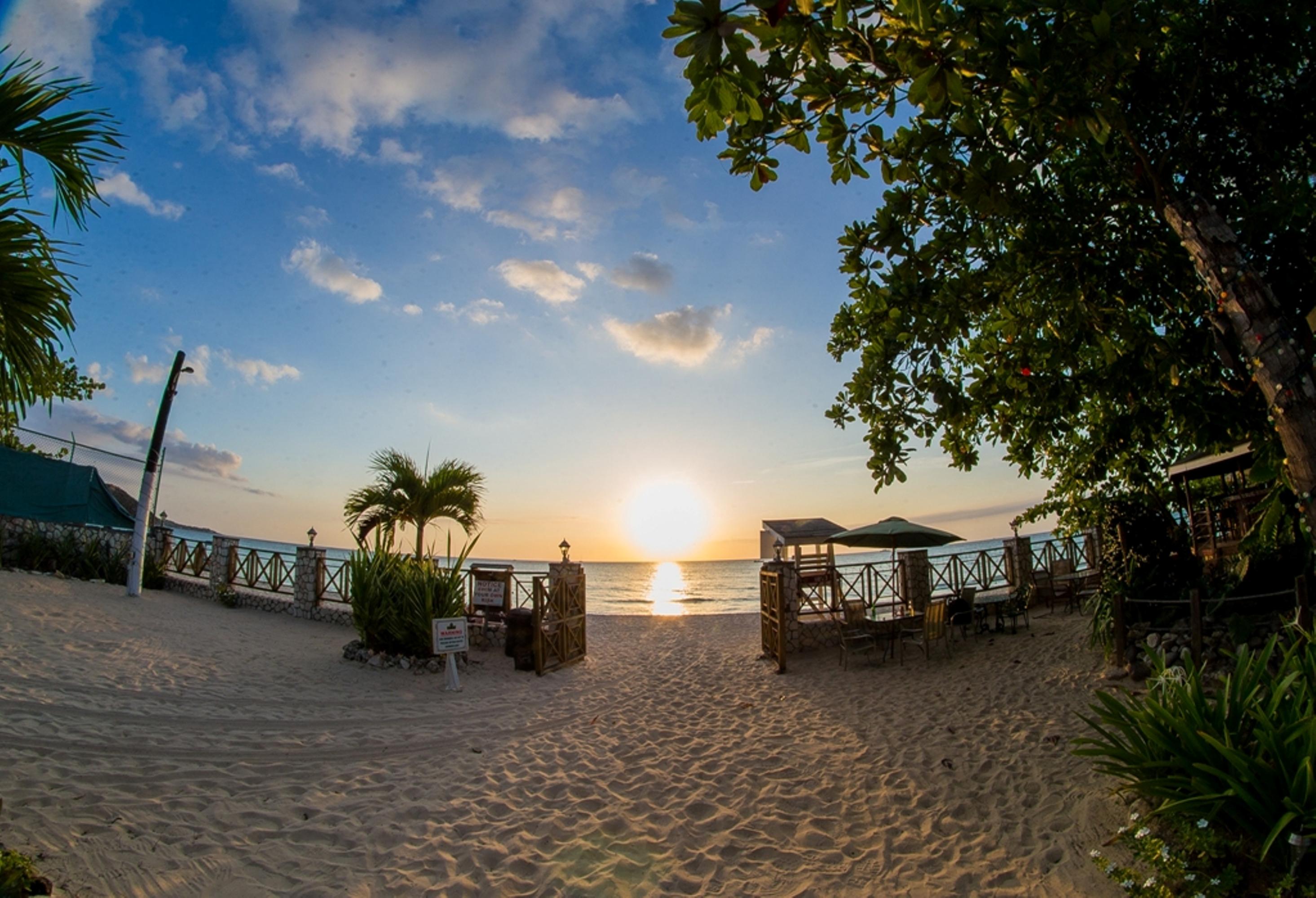 Rondel Village Negril Exteriör bild